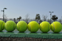 �e�j�X�ł̃X�|�[�c���w